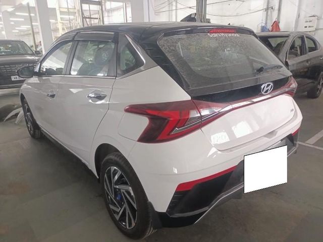 Hyundai i20 Sportz IVT Second-hand 2024 Hyundai i20 Sportz IVT for sale in North 24 Parganas