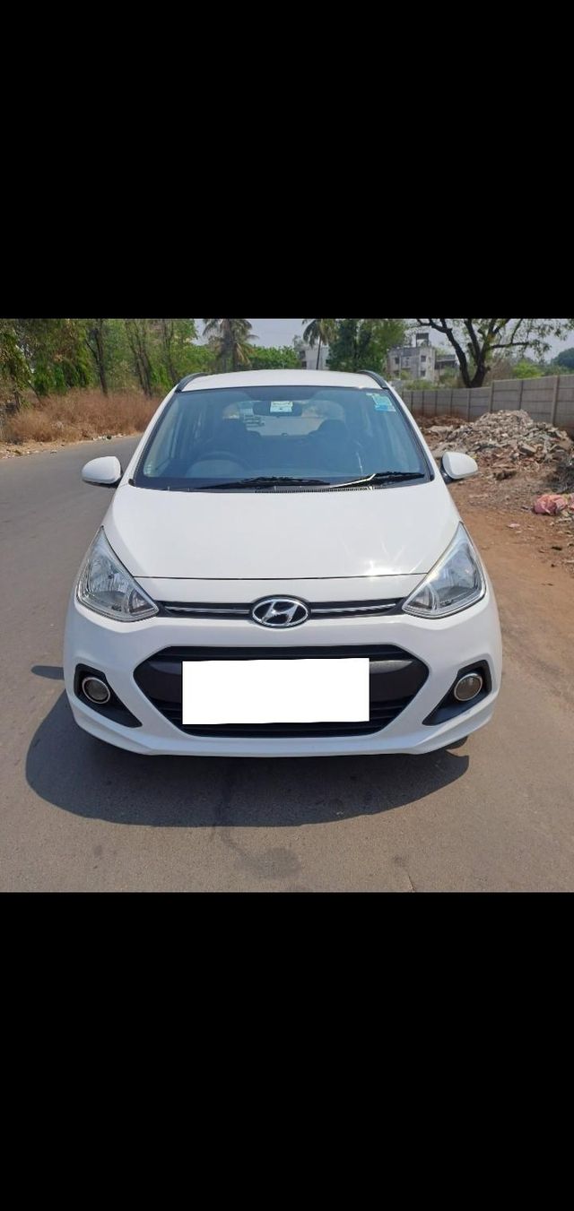 Hyundai i10 Sportz Second-hand 2014 Hyundai i10 Sportz for sale in Nashik