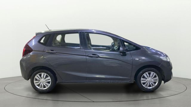 Honda Jazz 1.2 SV i VTEC Second-hand 2017 Honda Jazz 1.2 SV i VTEC for sale in Indore
