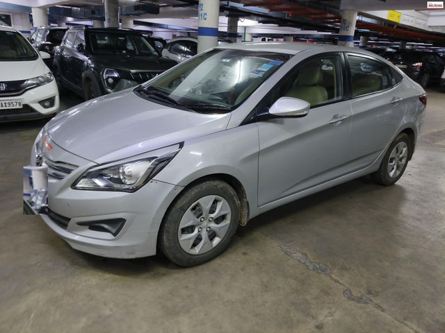 Hyundai Verna 1.6 SX VTVT (O) Second-hand 2016 Hyundai Verna 1.6 SX VTVT (O) for sale in New Delhi