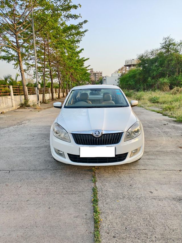 Skoda Rapid 1.6 MPI Elegance Second-hand 2014 Skoda Rapid 1.6 MPI Elegance for sale in Nagpur