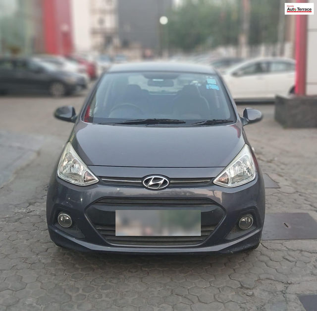Hyundai Grand i10 1.2 Kappa Magna AT Second-hand 2014 Hyundai Grand i10 1.2 Kappa Magna AT for sale in Noida