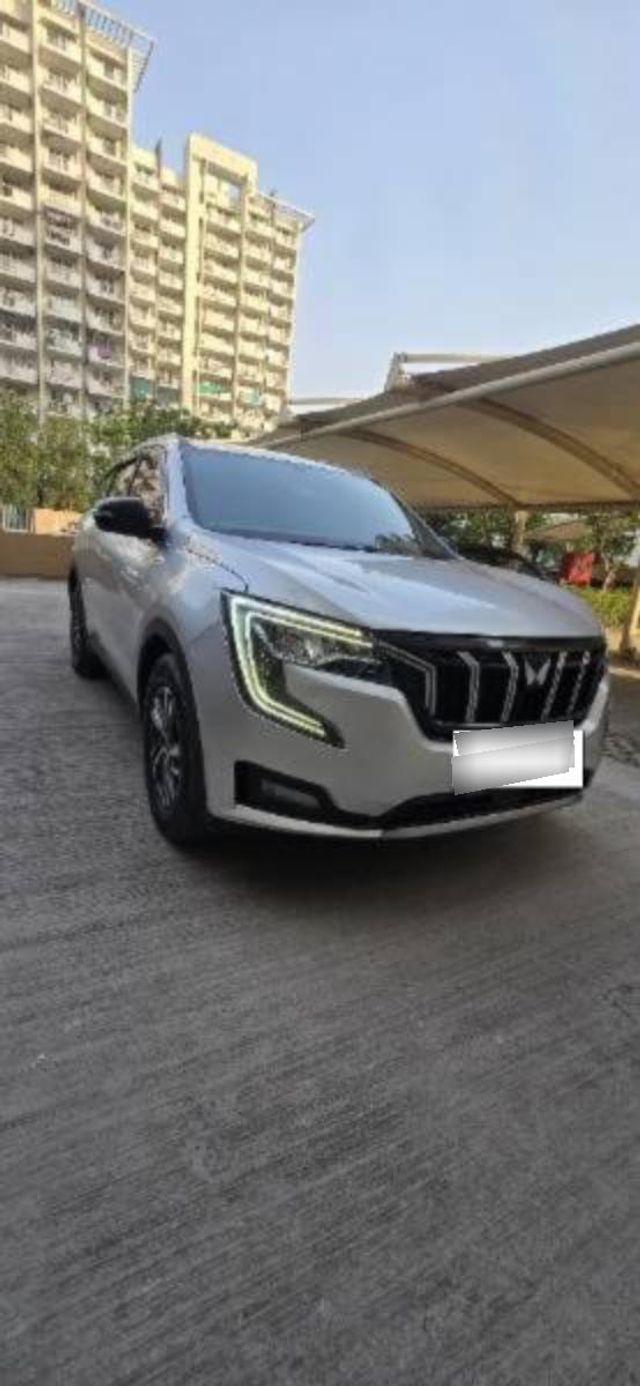 Mahindra XUV700 AX3 5Str AT Second-hand 2023 Mahindra XUV700 AX3 5Str AT for sale in New Delhi