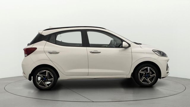 Second-hand 2024 Hyundai i20 Asta for sale in Lucknow