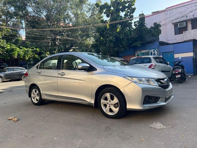Honda City i VTEC CVT VX Second-hand 2014 Honda City i VTEC CVT VX for sale in New Delhi