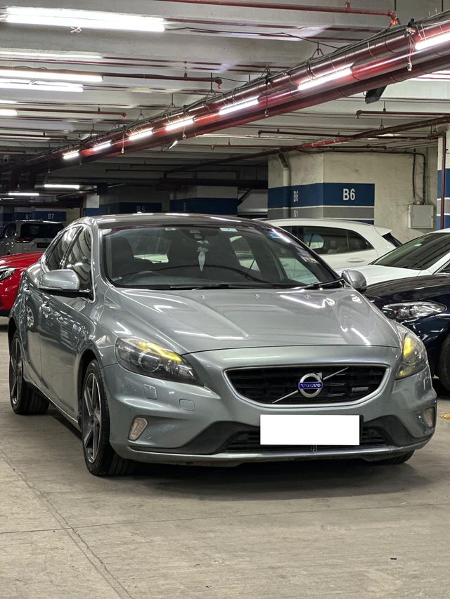 Volvo V40 Cross Country D3 Second-hand 2015 Volvo V40 Cross Country D3 for sale in Mumbai