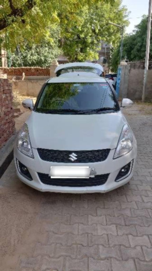 Second-hand 2017 Maruti Suzuki Swift VXI for sale in Mahendragarh