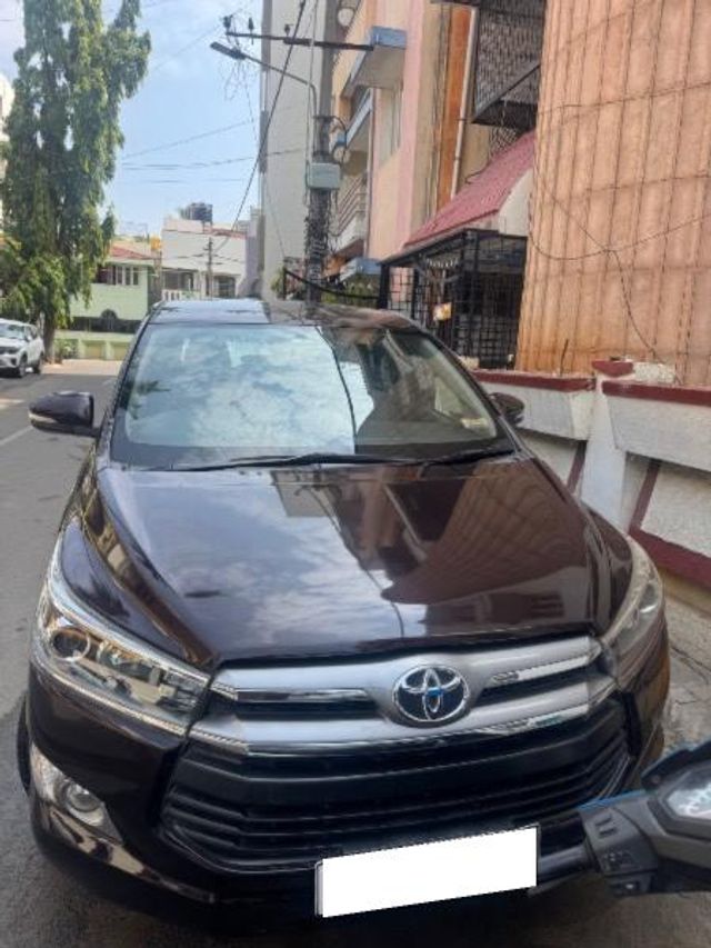 Second-hand 2017 Toyota Innova Crysta 2.4 G MT BSIV for sale in Bangalore