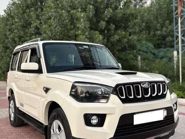Mahindra Scorpio S7 120 Second-hand 2018 Mahindra Scorpio S7 120 for sale in Chandigarh