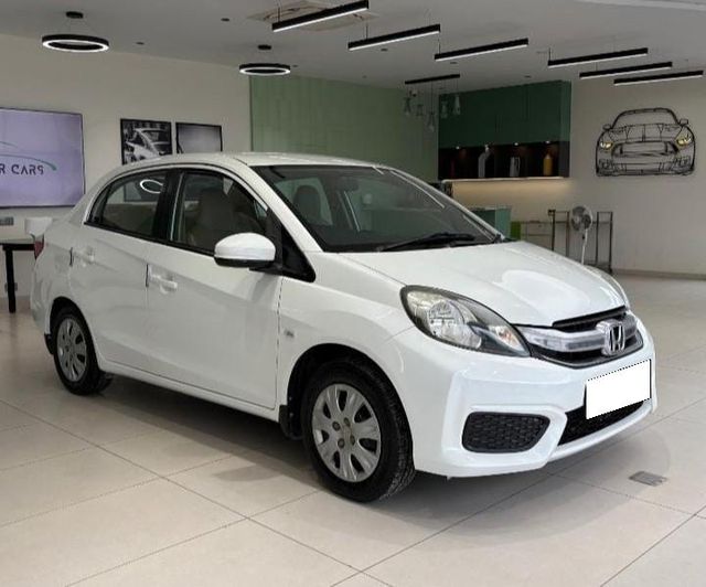 Second-hand 2018 Honda Amaze S Option i-VTEC for sale in Ahmedabad