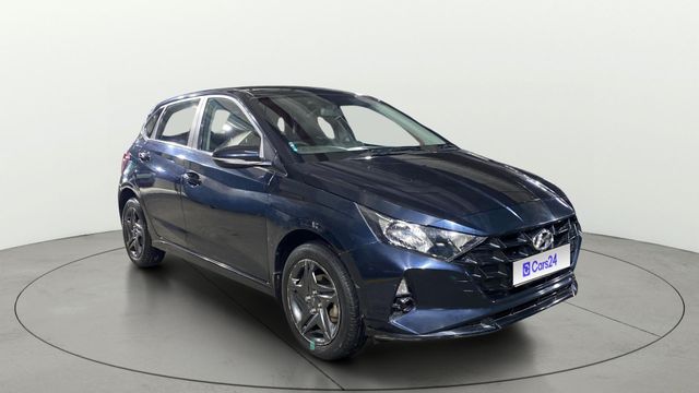 Second-hand 2023 Hyundai i20 Sportz for sale in Howrah