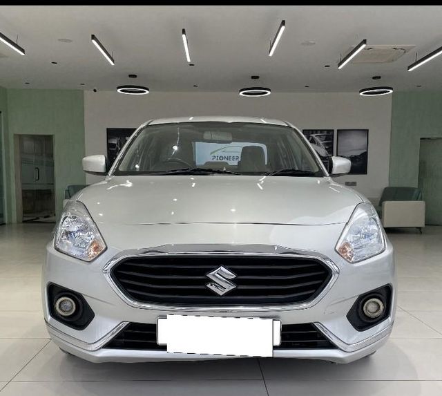 Second-hand 2018 Maruti Suzuki Swift Dzire AMT VXI for sale in Ahmedabad