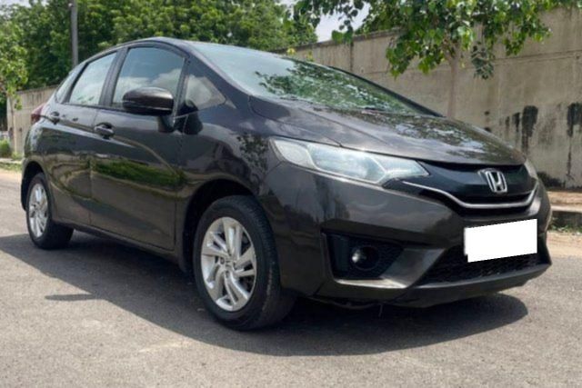 Second-hand 2016 Honda Jazz 1.2 V AT i VTEC for sale in Ahmedabad