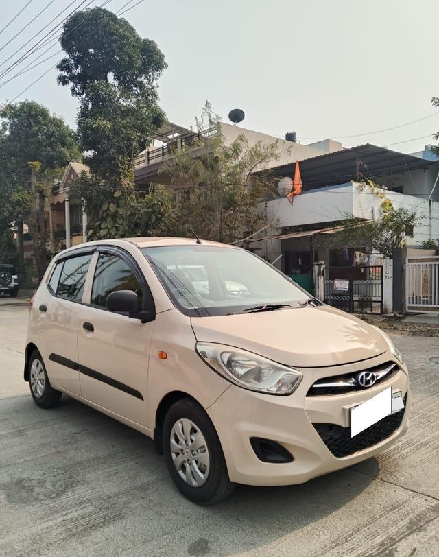 Hyundai i10 Magna Second-hand 2014 Hyundai i10 Magna for sale in Indore