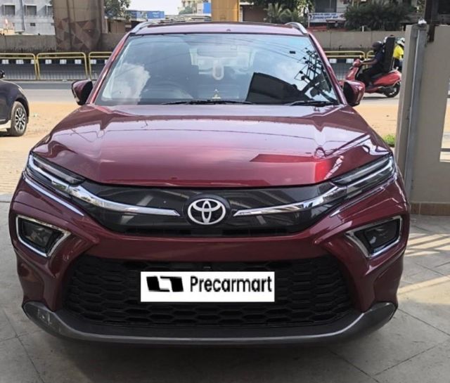Toyota Hyryder V AT Second-hand 2023 Toyota Hyryder V AT for sale in Bangalore