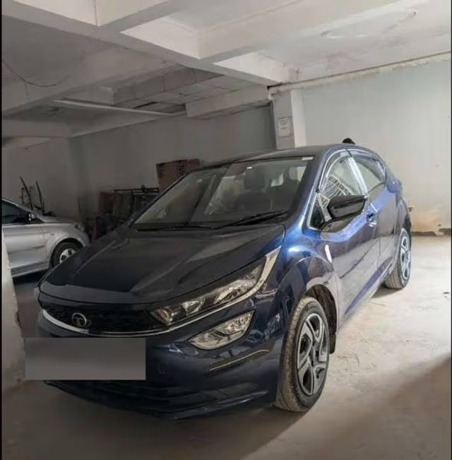 Tata Altroz XT Second-hand 2025 Tata Altroz XT for sale in Noida
