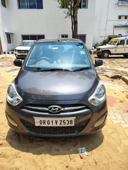 12 Used Hyundai i10