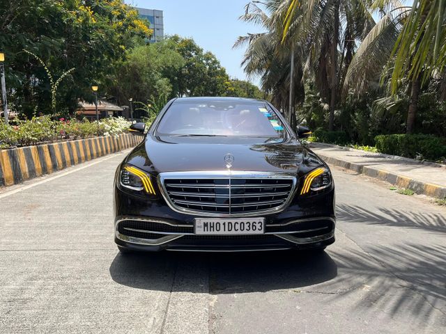 Black Mercedes Maybach side profile