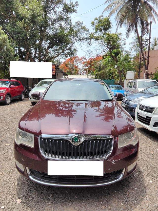 Skoda Superb Elegance 2.0 TDI MT Second-hand 2010 Skoda Superb Elegance 2.0 TDI MT for sale in Nashik