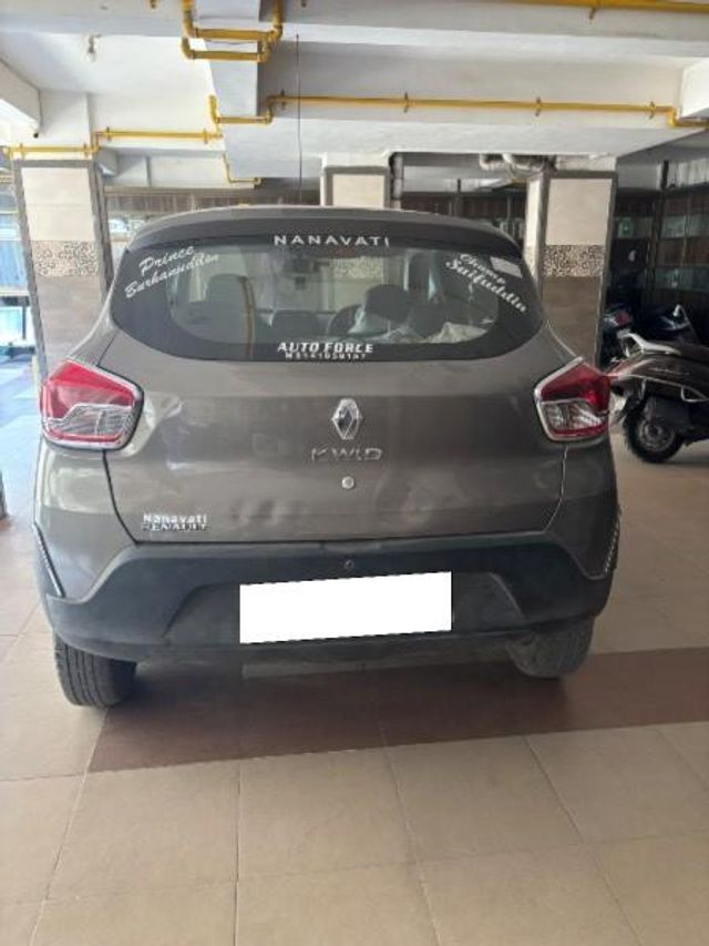 Renault KWID RXT Second-hand 2017 Renault KWID RXT for sale in Surat