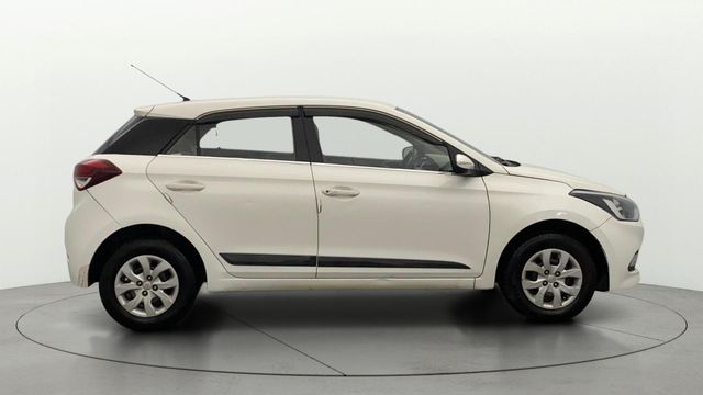 Hyundai i20 Sportz 1.4 CRDi Second-hand 2016 Hyundai i20 Sportz 1.4 CRDi for sale in Lucknow