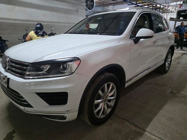 Volkswagen Touareg 3.6 V6 FSI Second-hand 2017 Volkswagen Touareg 3.6 V6 FSI for sale in Mumbai