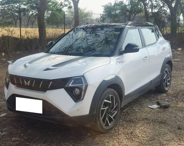 Second-hand 2024 Mahindra XUV 3XO AX7 Turbo for sale in Nashik