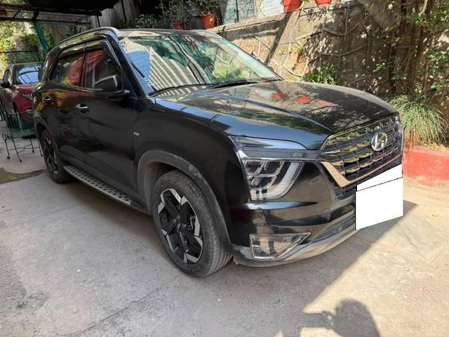 Hyundai Alcazar Signature Second-hand 2023 Hyundai Alcazar Signature for sale in New Delhi