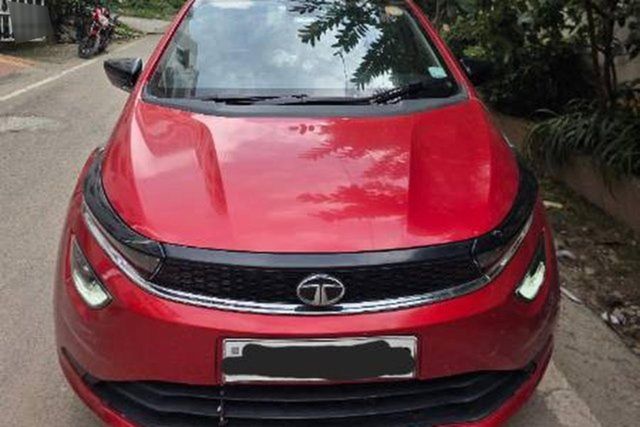 Second-hand 2023 Tata Altroz XZ Plus S for sale in Hyderabad
