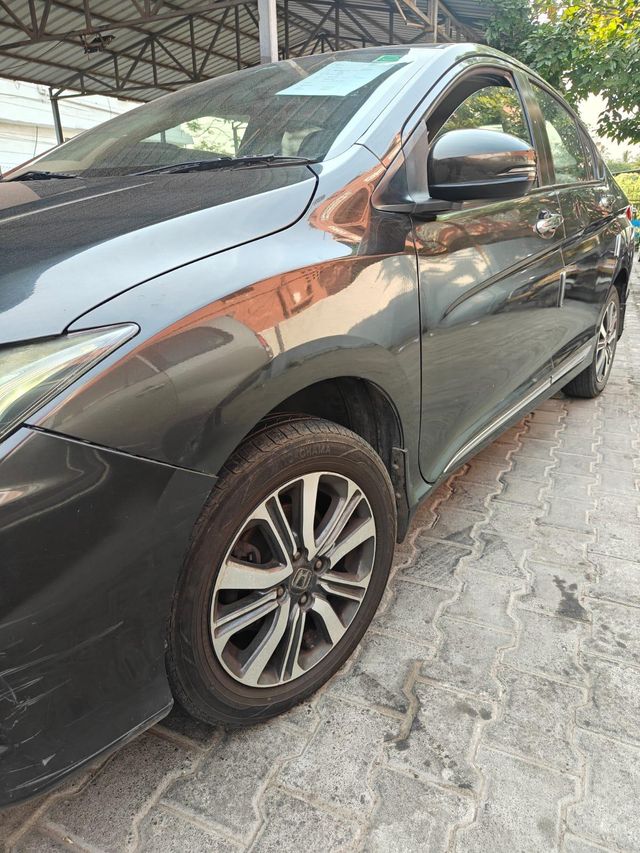 Second-hand 2018 Honda City i-VTEC V for sale in Chennai
