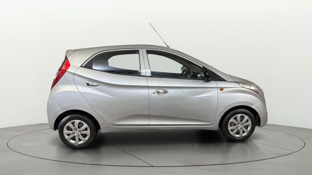 Hyundai EON Magna Plus Second-hand 2018 Hyundai EON Magna Plus for sale in New Delhi