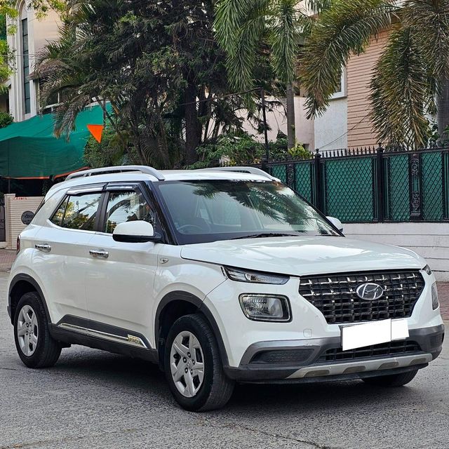 Hyundai Venue S Second-hand 2021 Hyundai Venue S for sale in Indore