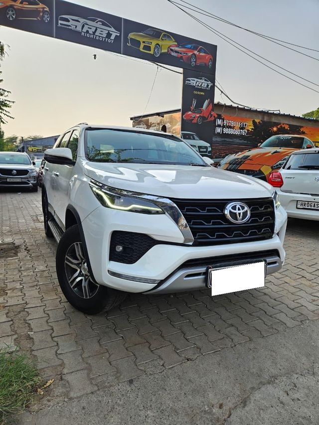 Toyota Fortuner 4X2 Diesel AT Second-hand 2023 Toyota Fortuner 4X2 Diesel AT for sale in Chandigarh