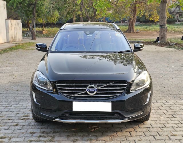 Volvo XC60 D4 Momentum Second-hand 2017 Volvo XC60 D4 Momentum for sale in New Delhi