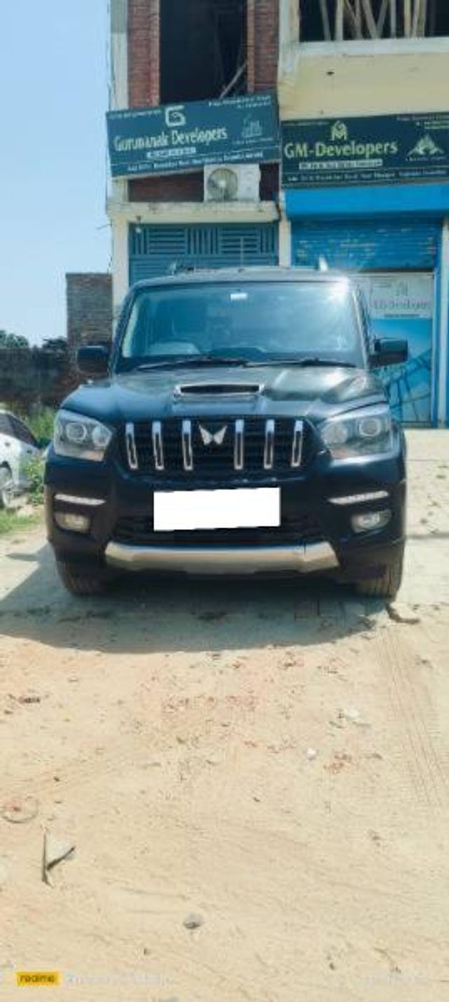 Mahindra Scorpio S Second-hand 2023 Mahindra Scorpio S for sale in Gajraula