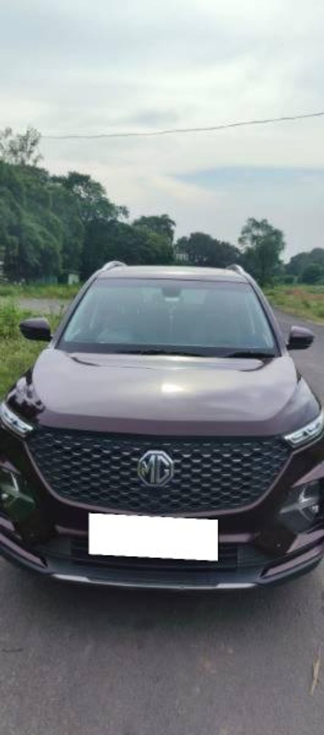 MG Hector Plus Select Diesel MT 7 STR Second-hand 2021 MG Hector Plus Select Diesel MT 7 STR for sale in Jharsuguda