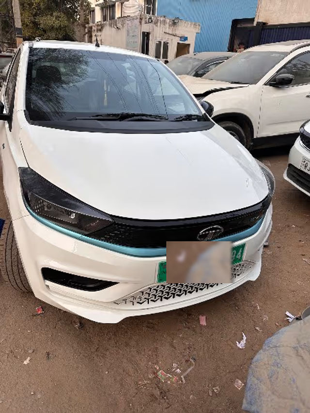 Tata Tiago EV XT LR Second-hand 2024 Tata Tiago EV XT LR for sale in Jaipur