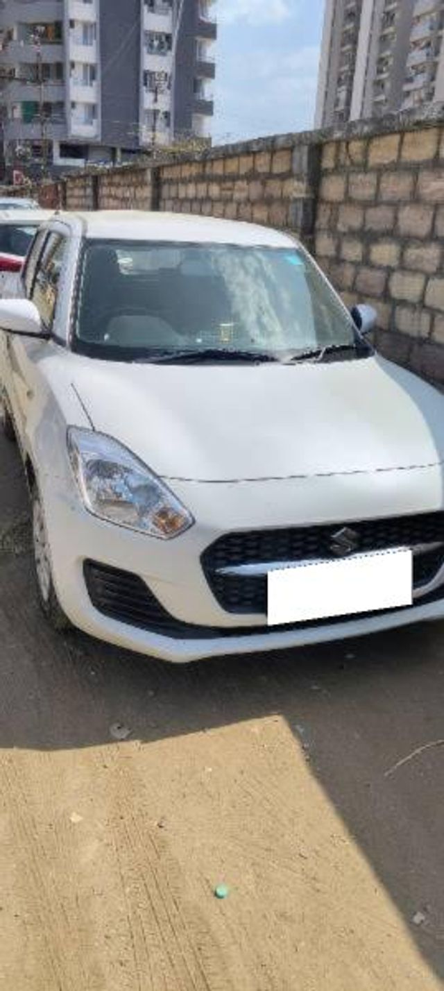 Maruti Suzuki Swift LXI Second-hand 2023 Maruti Suzuki Swift LXI for sale in Rajkot