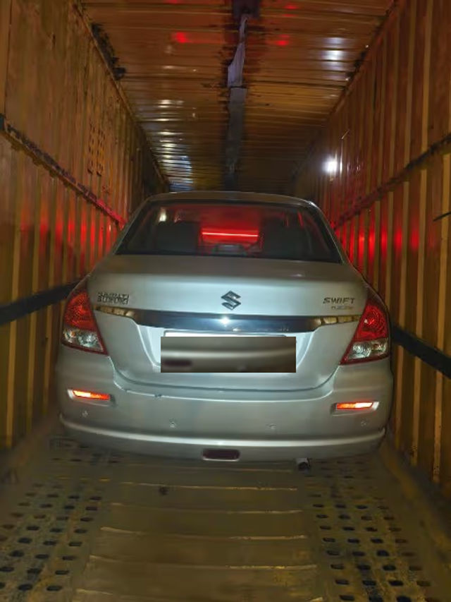 Maruti Suzuki Swift Dzire VXi Second-hand 2010 Maruti Suzuki Swift Dzire VXi for sale in Bangalore