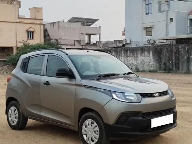 Mahindra KUV 100 mFALCON D75 K2 Second-hand 2017 Mahindra KUV 100 mFALCON D75 K2 for sale in Ahmedabad