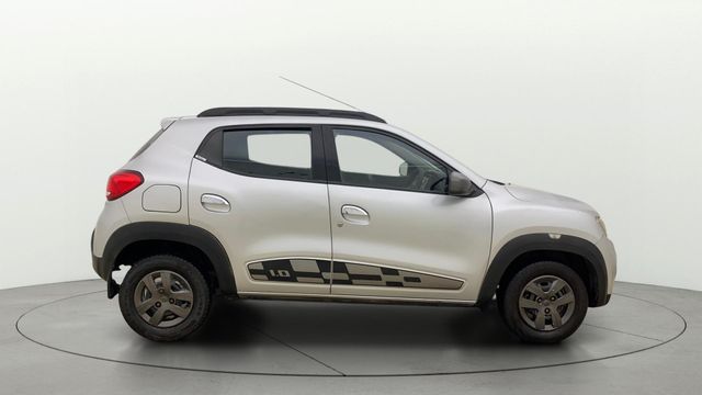 Renault KWID 1.0 RXL Second-hand 2018 Renault KWID 1.0 RXL for sale in Ahmedabad