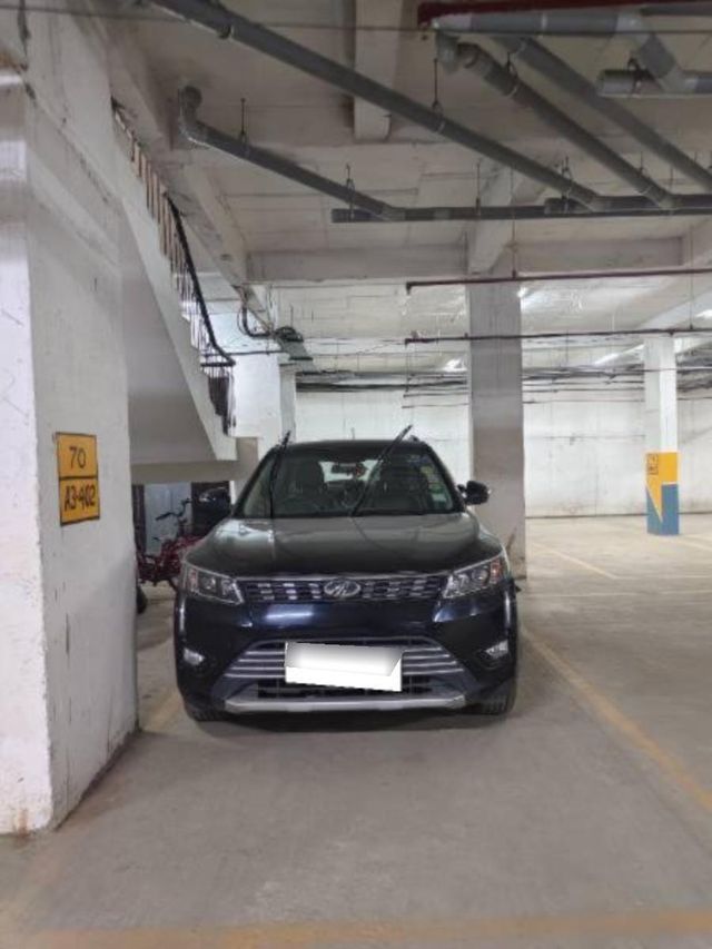 Second-hand 2021 Mahindra XUV300 W8 BSVI for sale in New Delhi