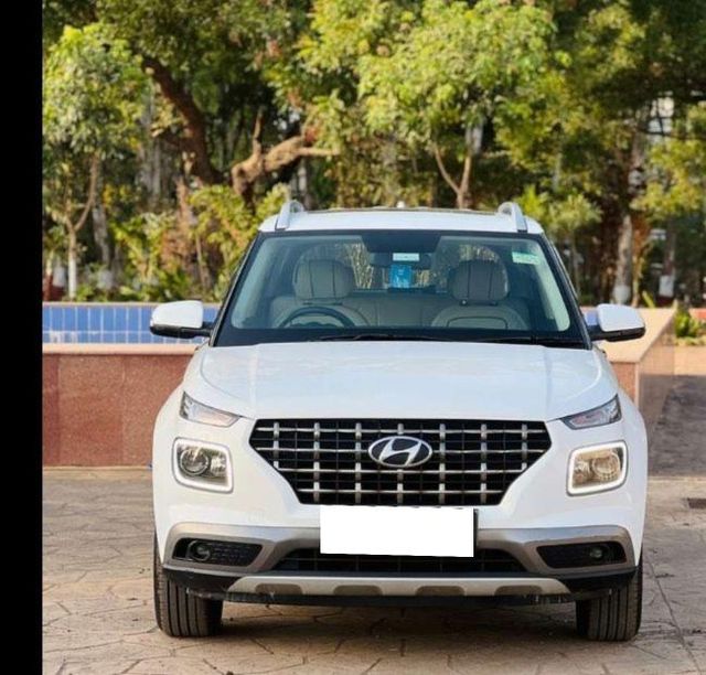 Hyundai Venue S Opt Turbo DCT Second-hand 2025 Hyundai Venue S Opt Turbo DCT for sale in Nashik
