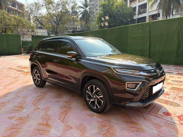 Toyota Hyryder V HYBRID Second-hand 2023 Toyota Hyryder V HYBRID for sale in Mumbai