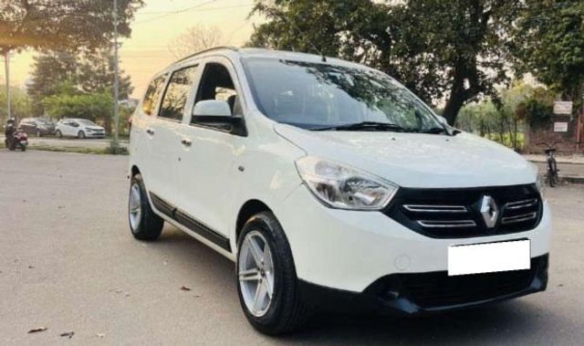 Renault Lodgy 85PS RxE Second-hand 2015 Renault Lodgy 85PS RxE for sale in Panchkula