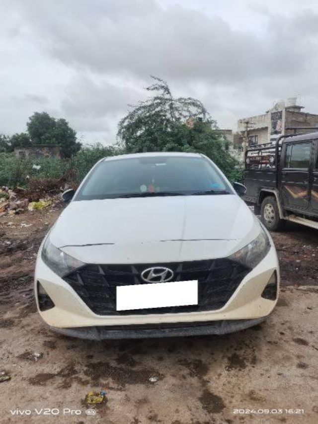 Hyundai i20 Sportz Second-hand 2023 Hyundai i20 Sportz for sale in Palanpur