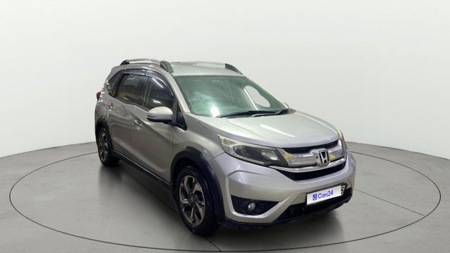Honda BR-V i-DTEC V MT Second-hand 2016 Honda BR-V i-DTEC V MT for sale in Surat