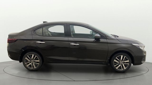 Honda City ZX MT Diesel Second-hand 2021 Honda City ZX MT Diesel for sale in Hyderabad