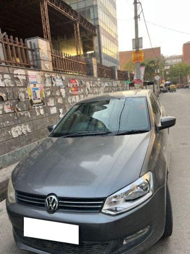Volkswagen Polo 1.2 MPI Comfortline Second-hand 2014 Volkswagen Polo 1.2 MPI Comfortline for sale in Noida