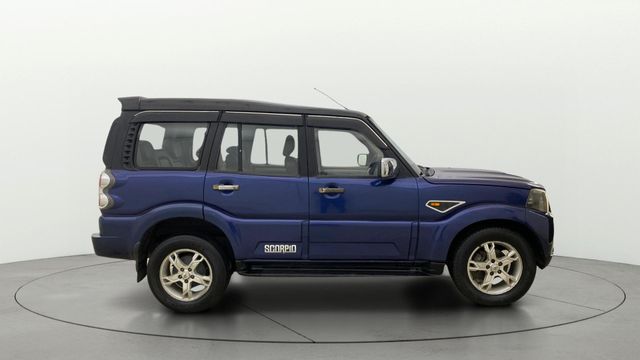 Second-hand 2014 Mahindra Scorpio S10 8 Seater for sale in Thane